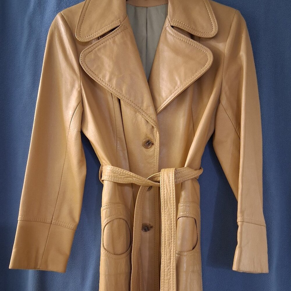 Rare. 1960s. Women's Leather Coat